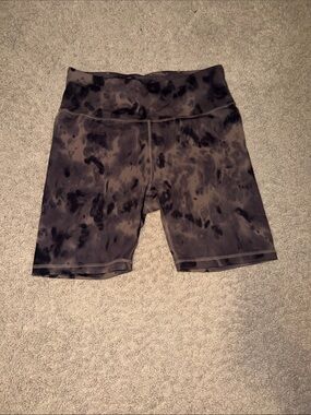 JoyLab High-Waist Black Tie-Dye Bike Shorts